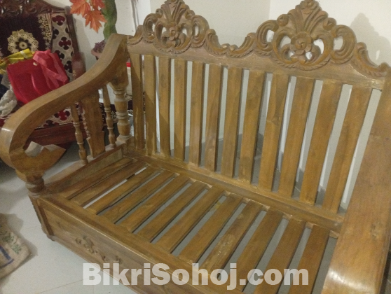 আকাশি কাঠের সোফা (ব্যবহ্নিত)